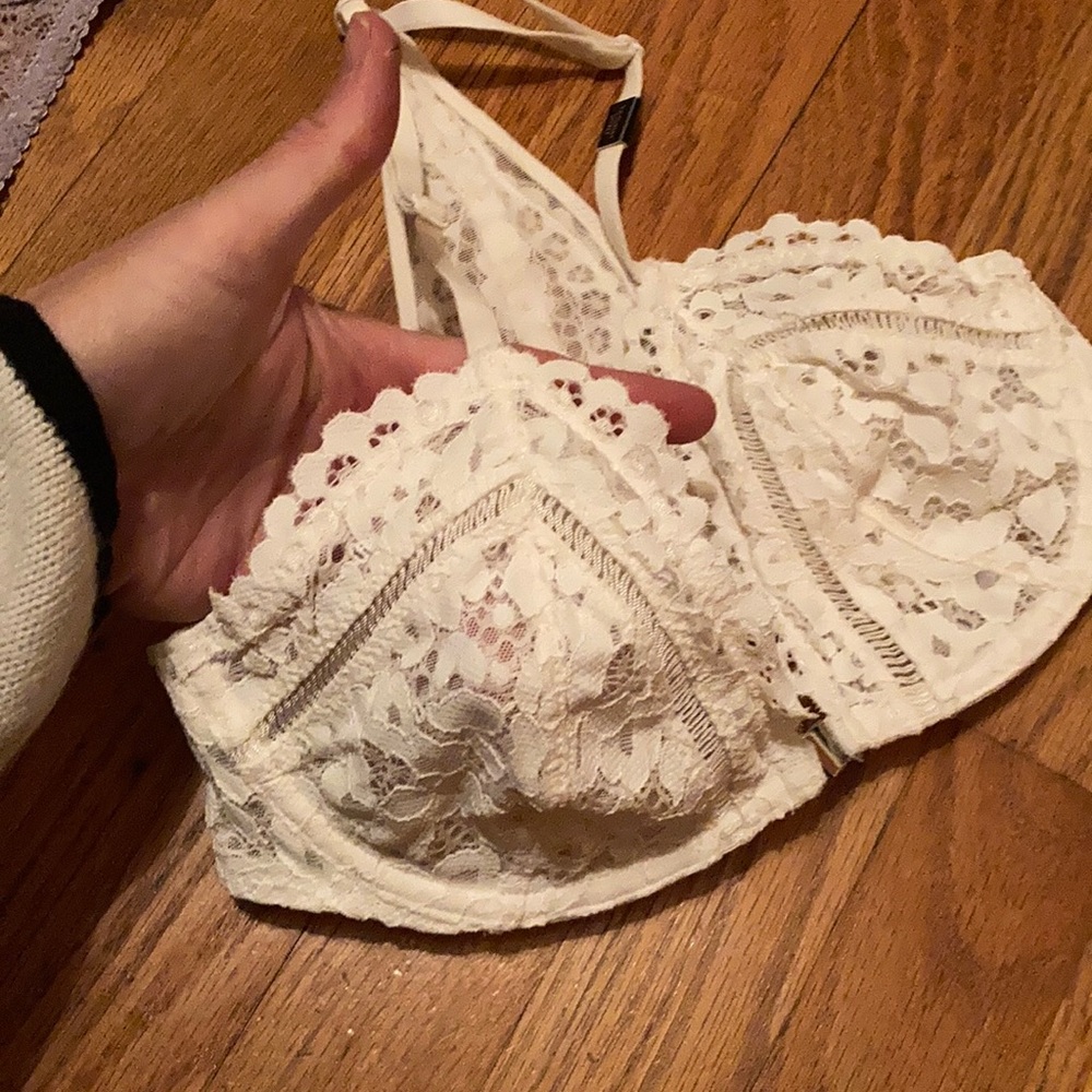 Victoria secrets bras